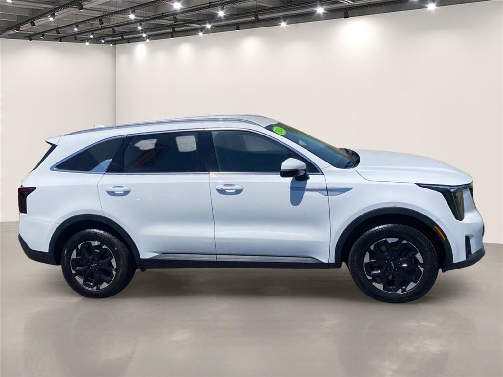Certified 2024 Kia Sorento S AWD/4WD image 9