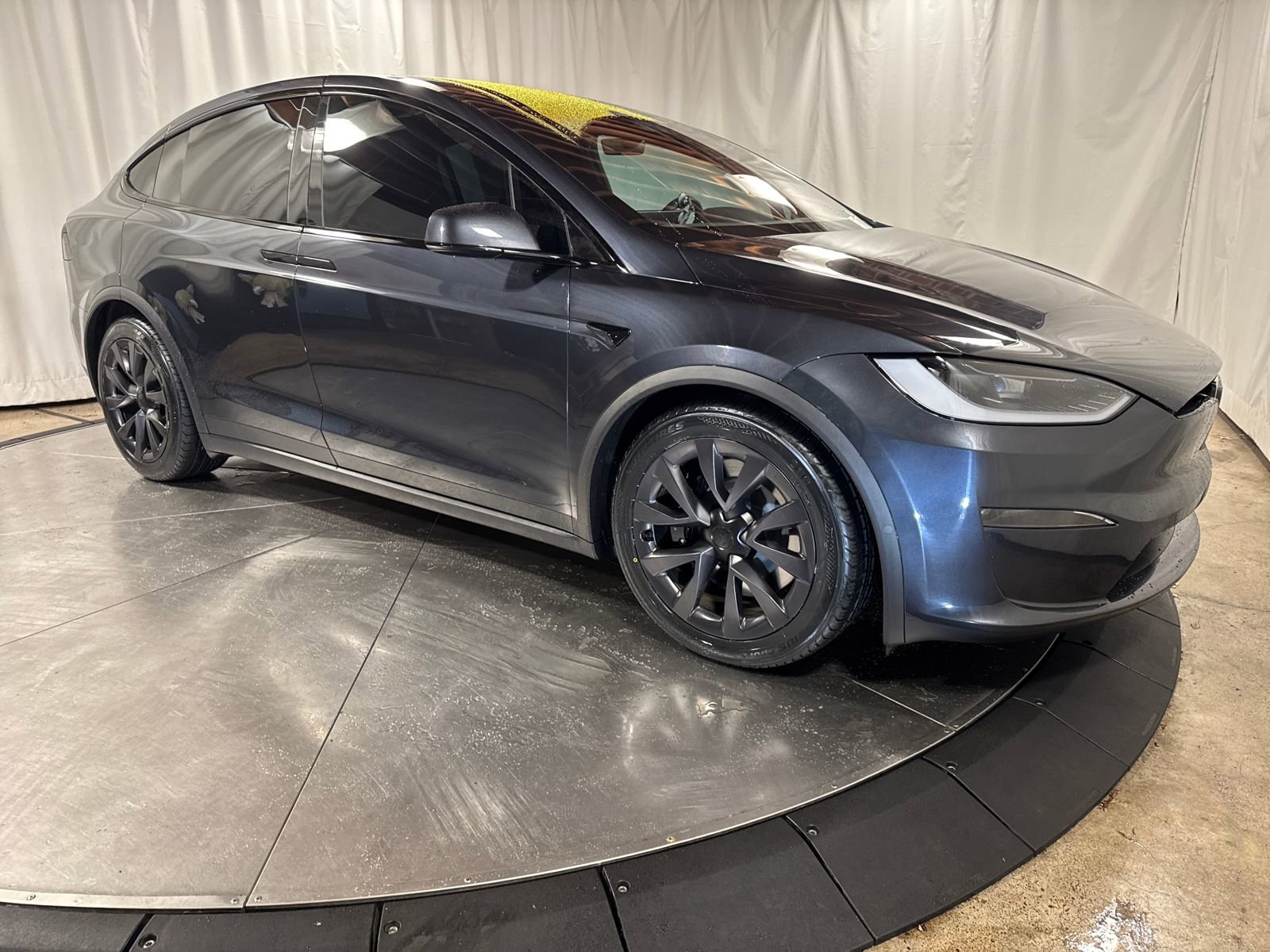 Used 2024 Tesla Model X image 10