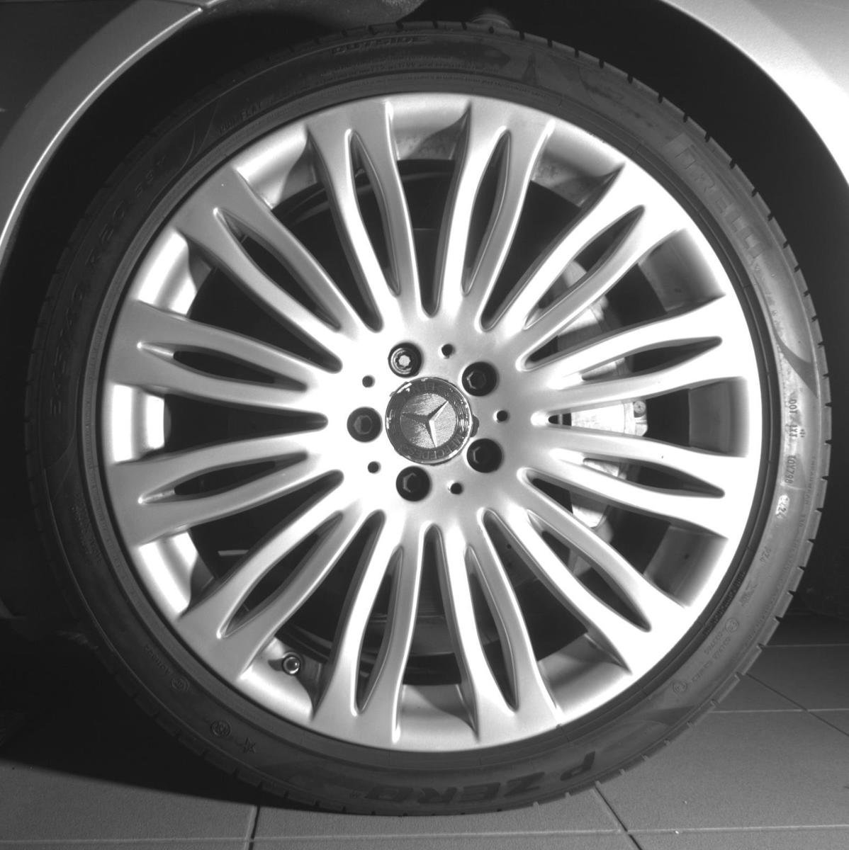 Used 2015 Mercedes-Benz S 550 Sedan image 9