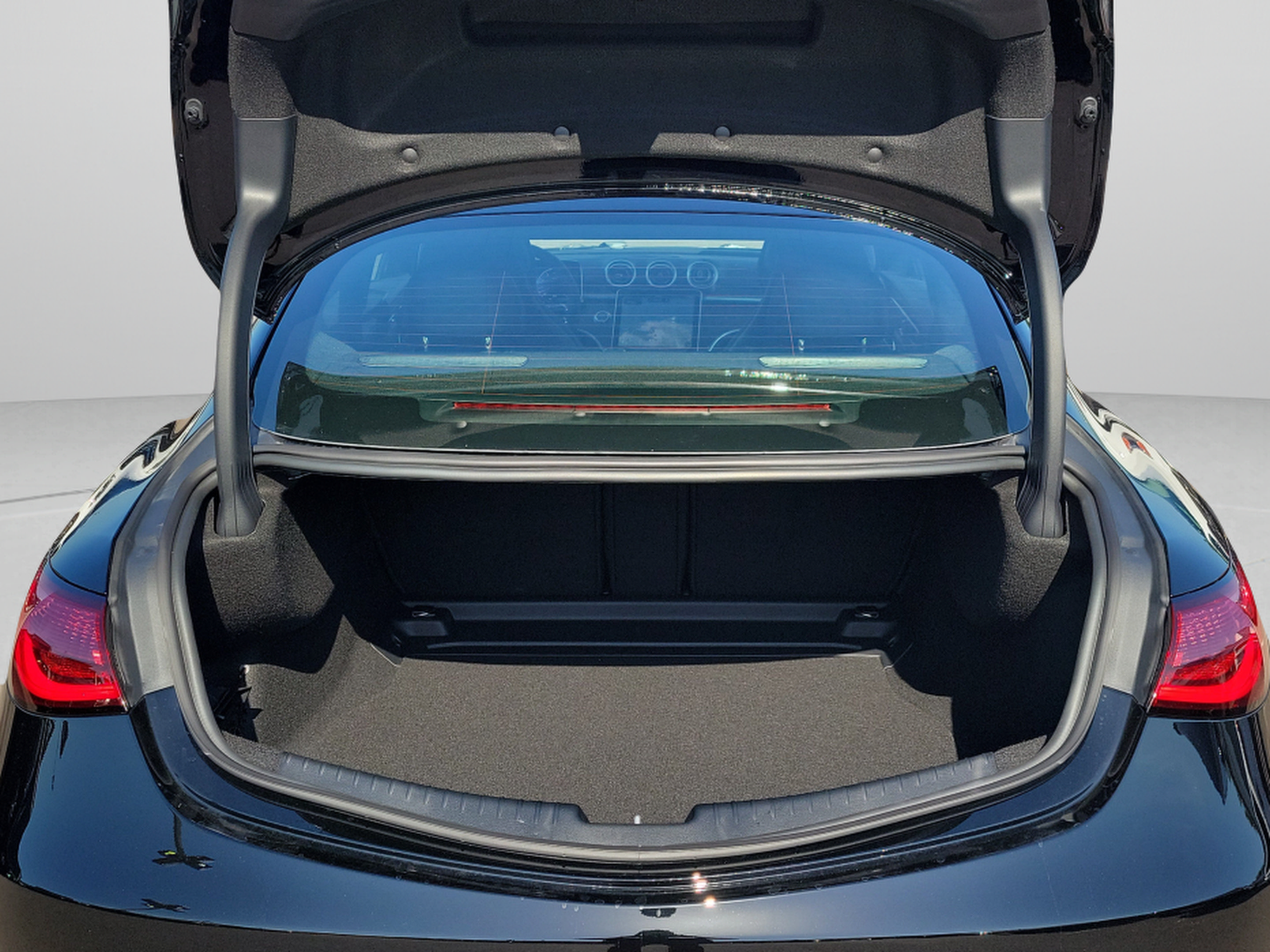 New 2027 Mercedes-Benz CLE 450 4MATIC Coupe image 5