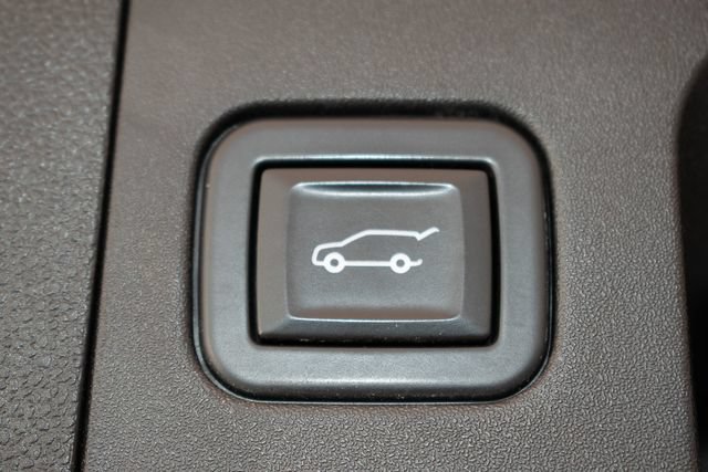 Used 2020 Cadillac XT4 Sport AWD/4WD image 15