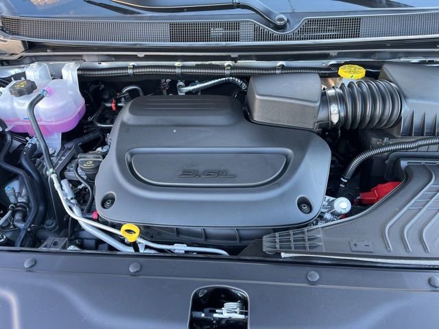 Used 2026 Chrysler Pacifica Select w/ S Appearance Package FWD image 23