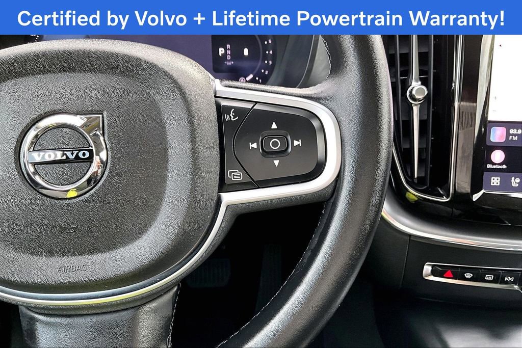 Used 2025 Volvo XC60 B5 Core image 27