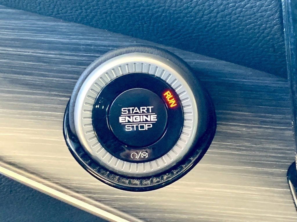 Used 2024 Jeep Wagoneer Series II w/ Flexible Seating Group AWD/4WD image 38