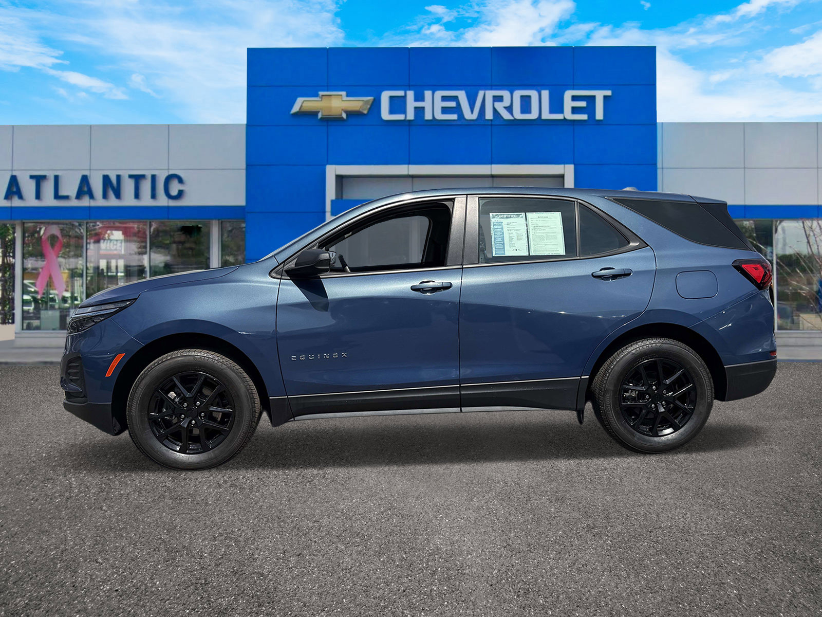 Certified 2024 Chevrolet Equinox LS w/ Driver Confidence II Package image 3