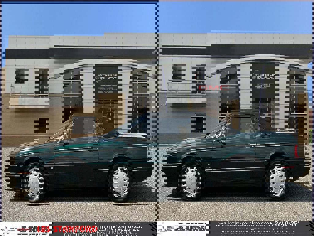 Used 1993 Cadillac Allante image 2