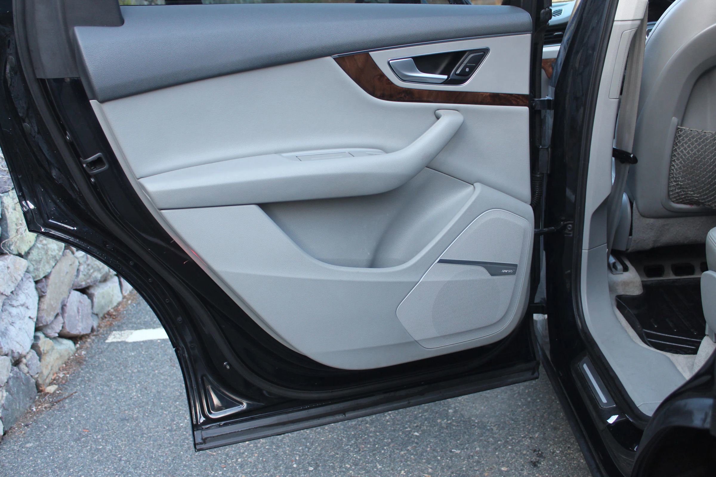 Used 2017 Audi Q7 2.0T Premium Plus w/ Premium Plus Package image 13