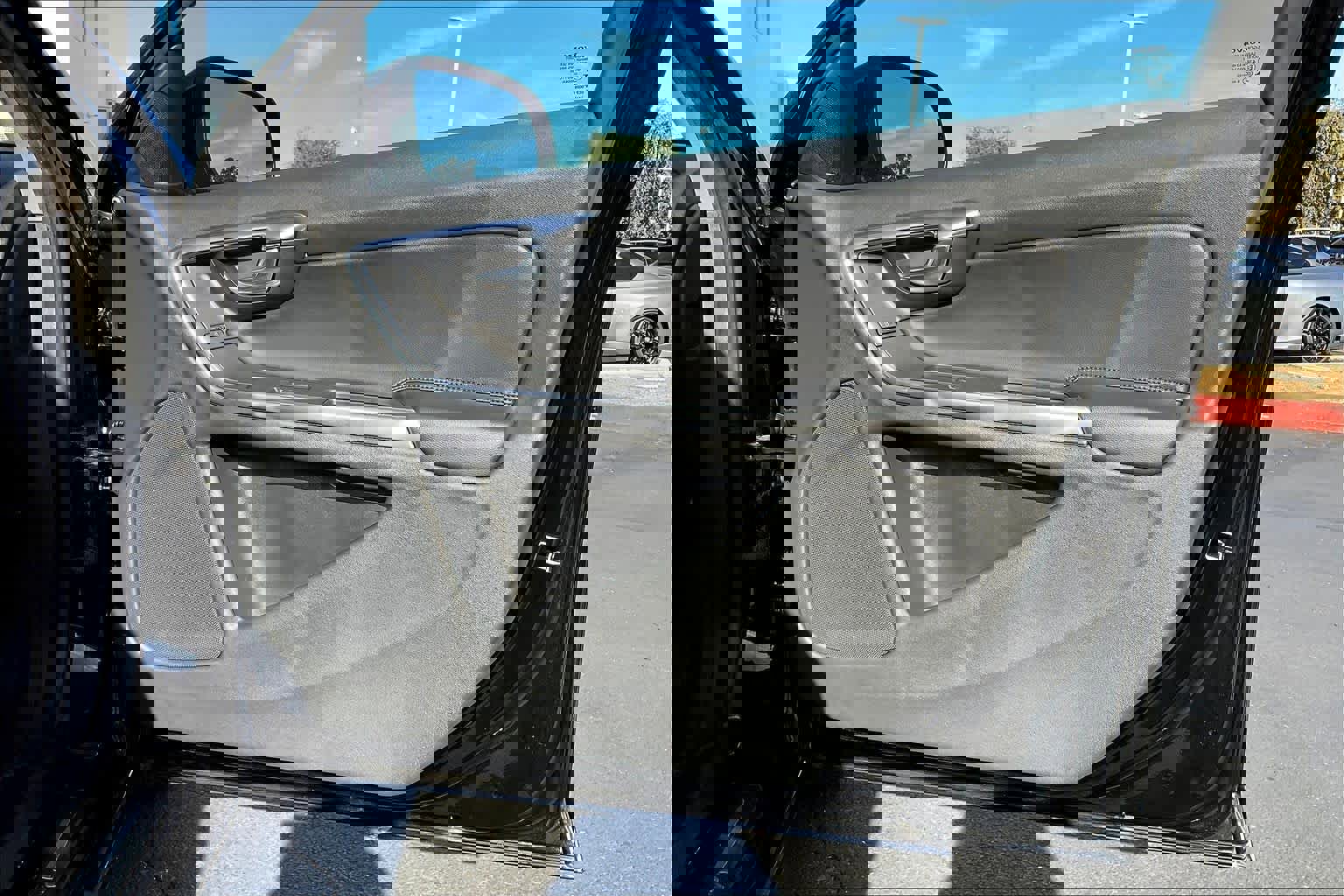 Used 2015 Volvo S60 T5 Premier image 27