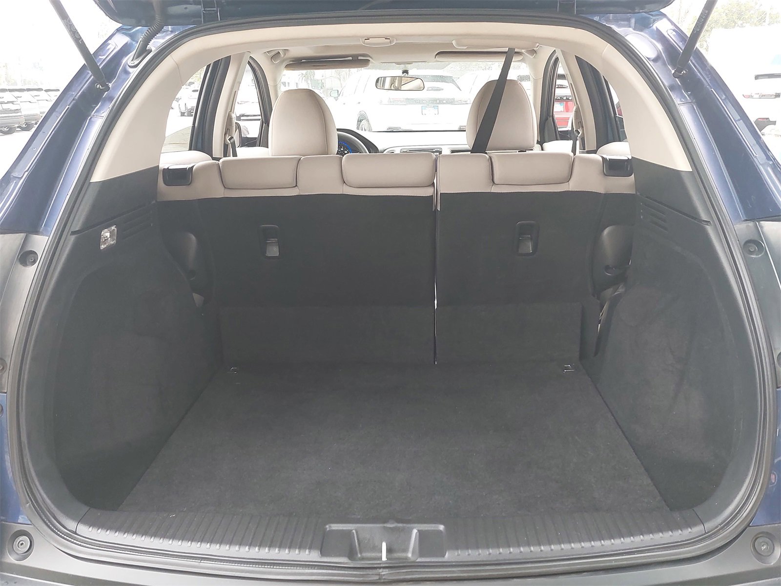 Used 2016 Honda HR-V EX image 12