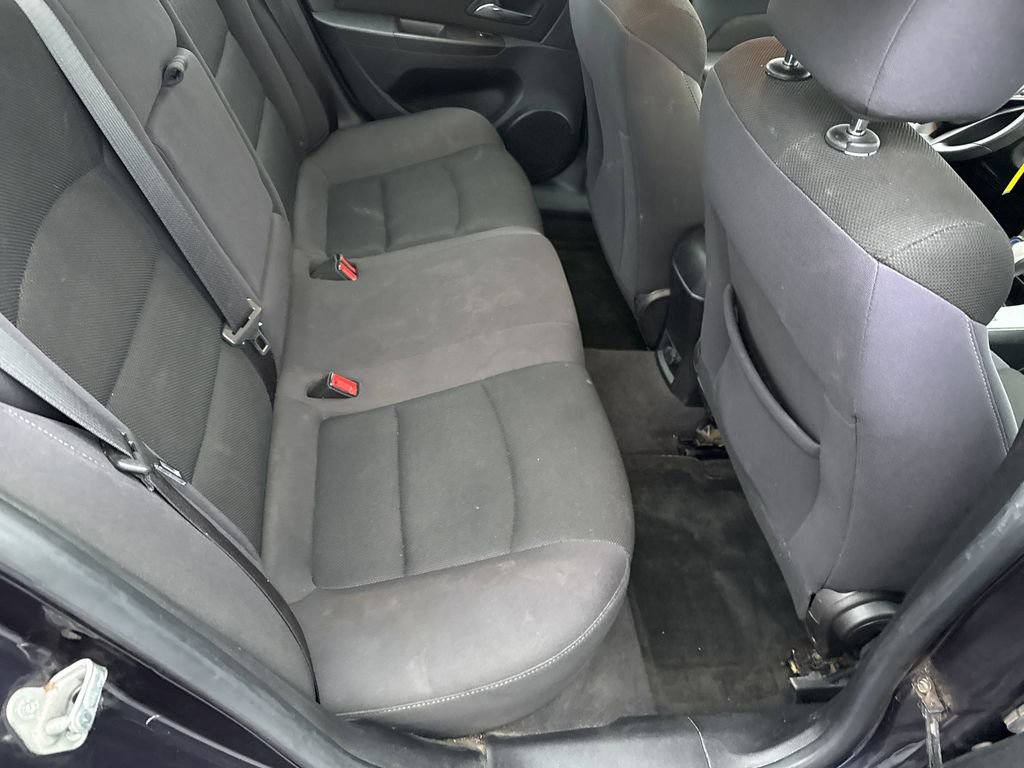 Used 2015 Chevrolet Cruze Eco image 13