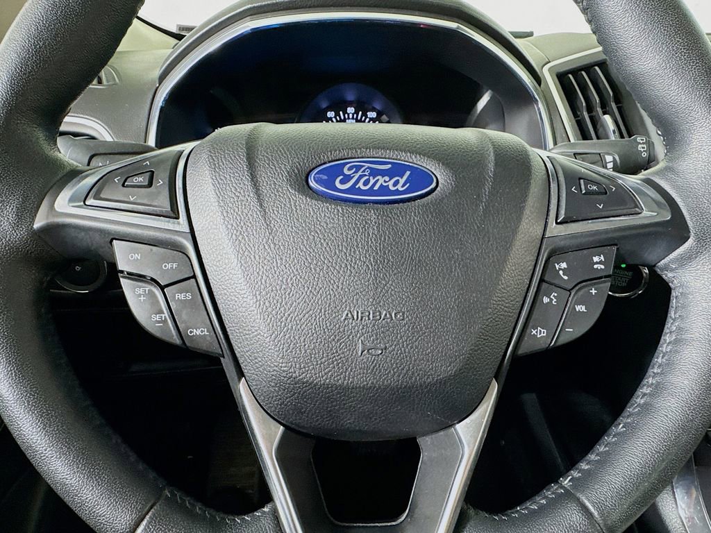 Used 2020 Ford Edge Titanium w/ Cargo Accessory Package FWD image 37