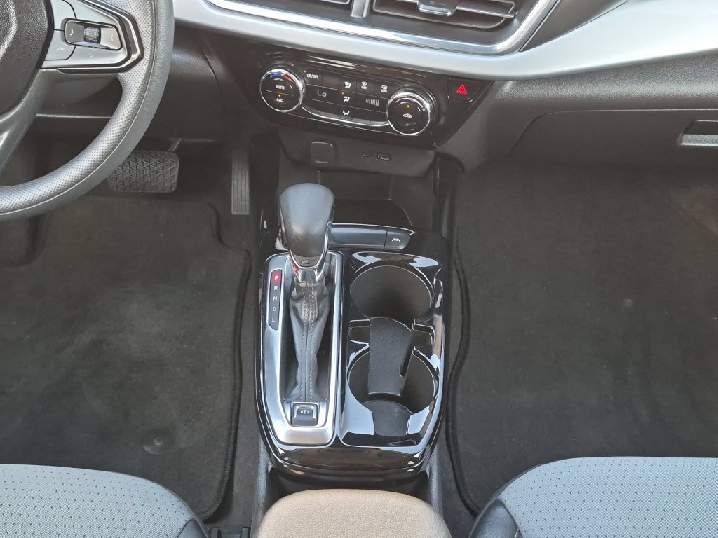 Used 2026 Chevrolet Trax LT FWD image 24