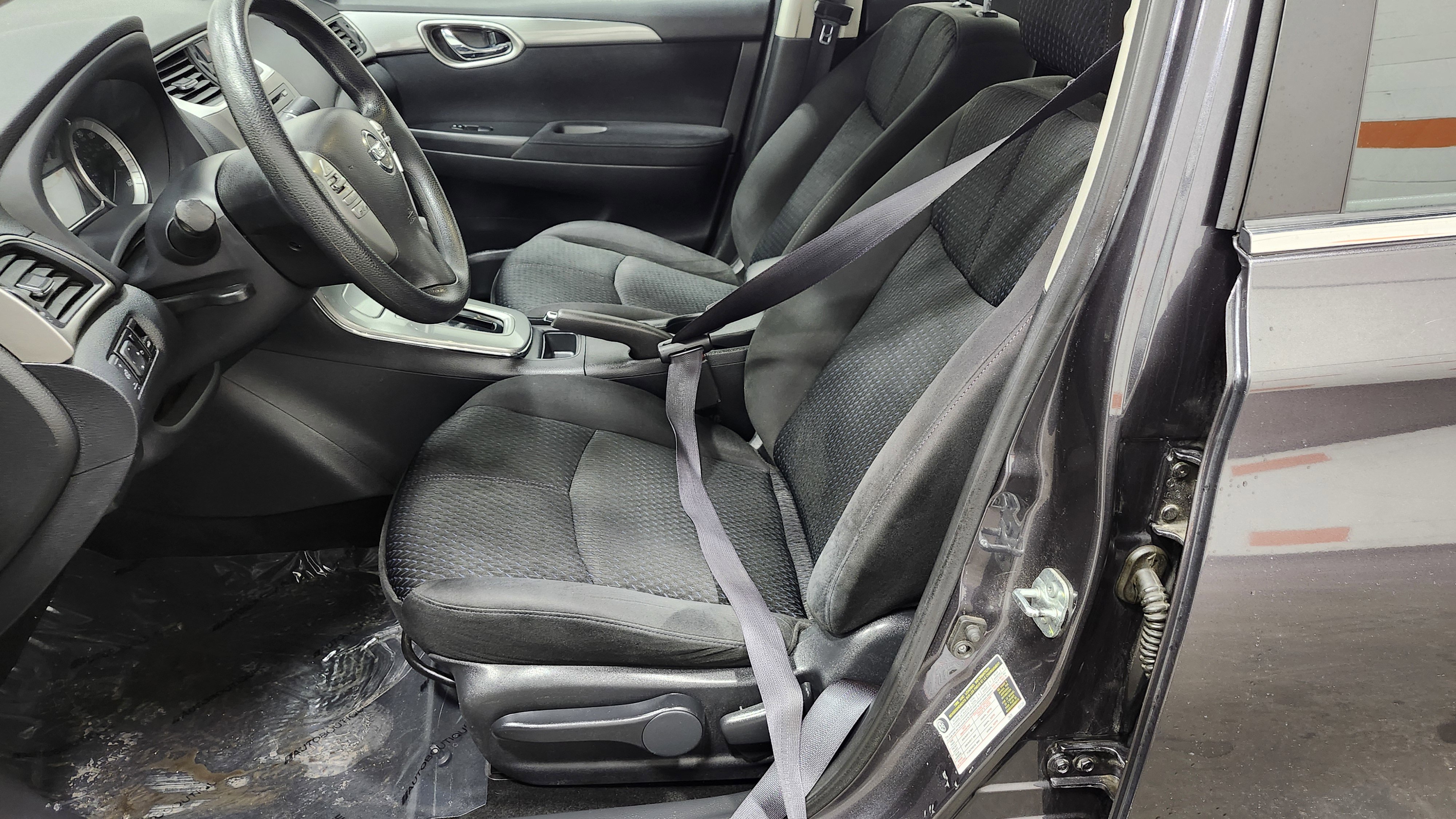 Used 2014 Nissan Sentra SR image 22