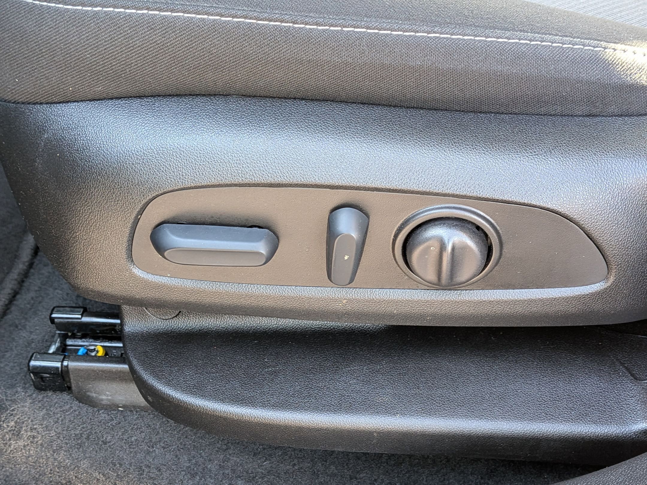 Used 2025 Chevrolet Blazer LT image 15