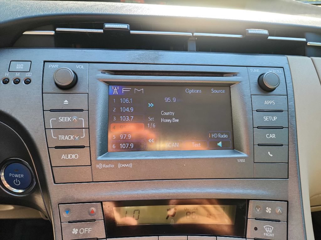 Used 2014 Toyota Prius Three FWD image 20