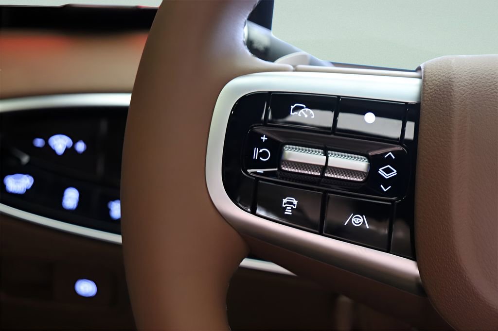 New 2026 Genesis GV70 2.5T Advanced image 18