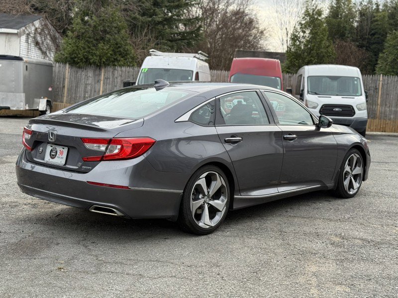 Used 2018 Honda Accord Touring image 5