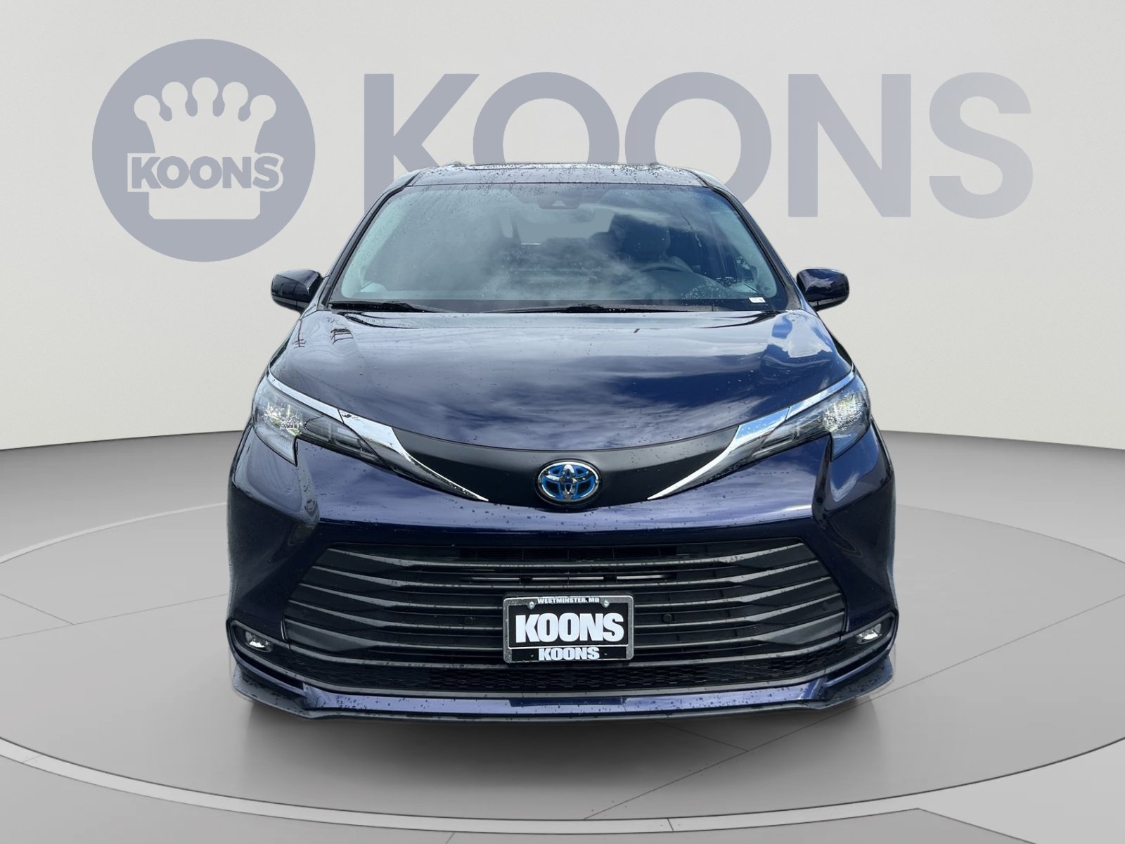 Used 2025 Toyota Sienna XLE w/ XLE Plus Package AWD/4WD image 11