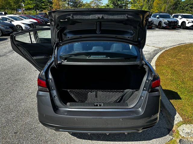 Used 2024 Nissan Versa S w/ Trunk Package image 9