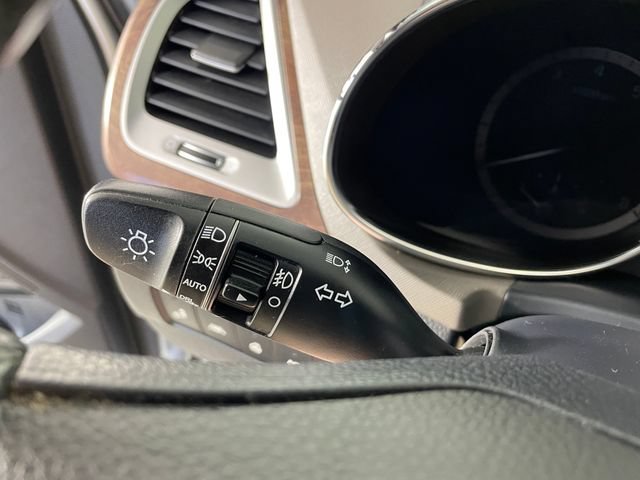 Used 2017 Hyundai Santa Fe Limited AWD/4WD image 13
