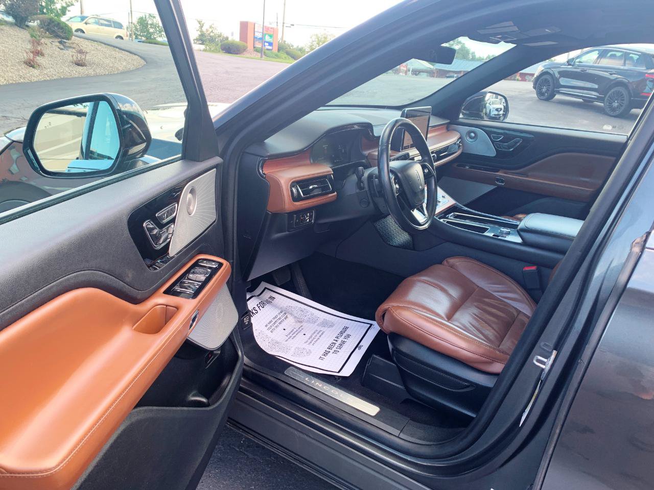 Used 2020 Lincoln Aviator Reserve w/ Equipment Group 201A AWD/4WD image 8