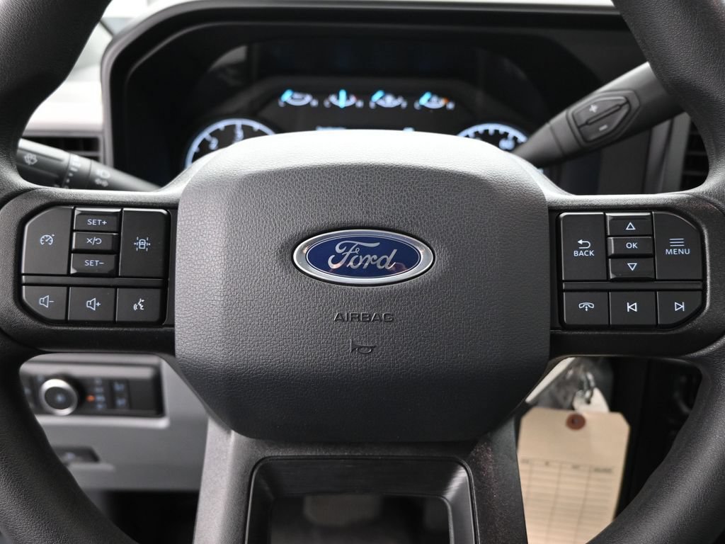 New 2025 Ford F550 4x4 Regular Cab Super Duty image 10