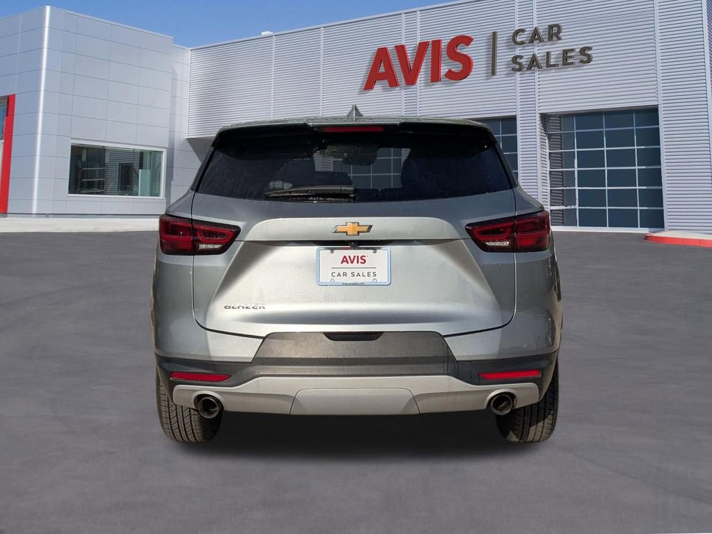 Used 2025 Chevrolet Blazer LT image 7