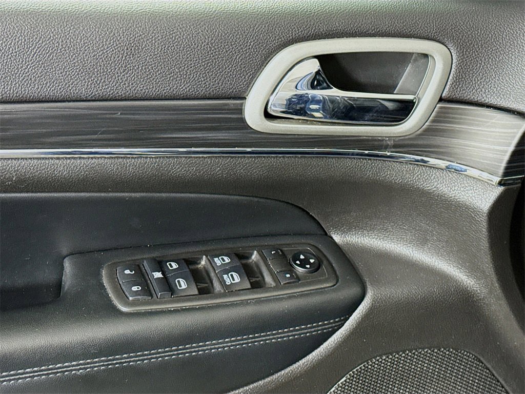 Used 2021 Jeep Grand Cherokee Limited image 25