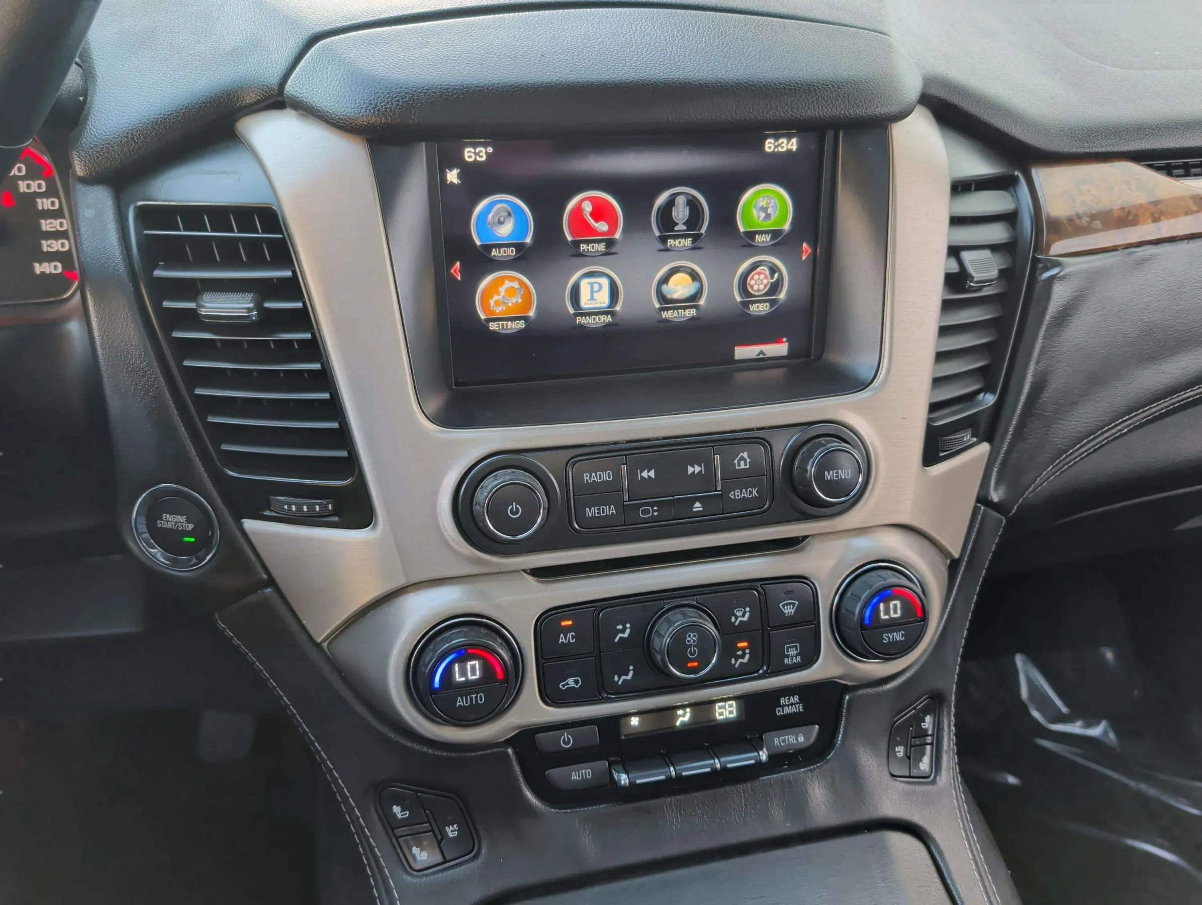 Used 2015 GMC Yukon Denali w/ Touring Package AWD/4WD image 14
