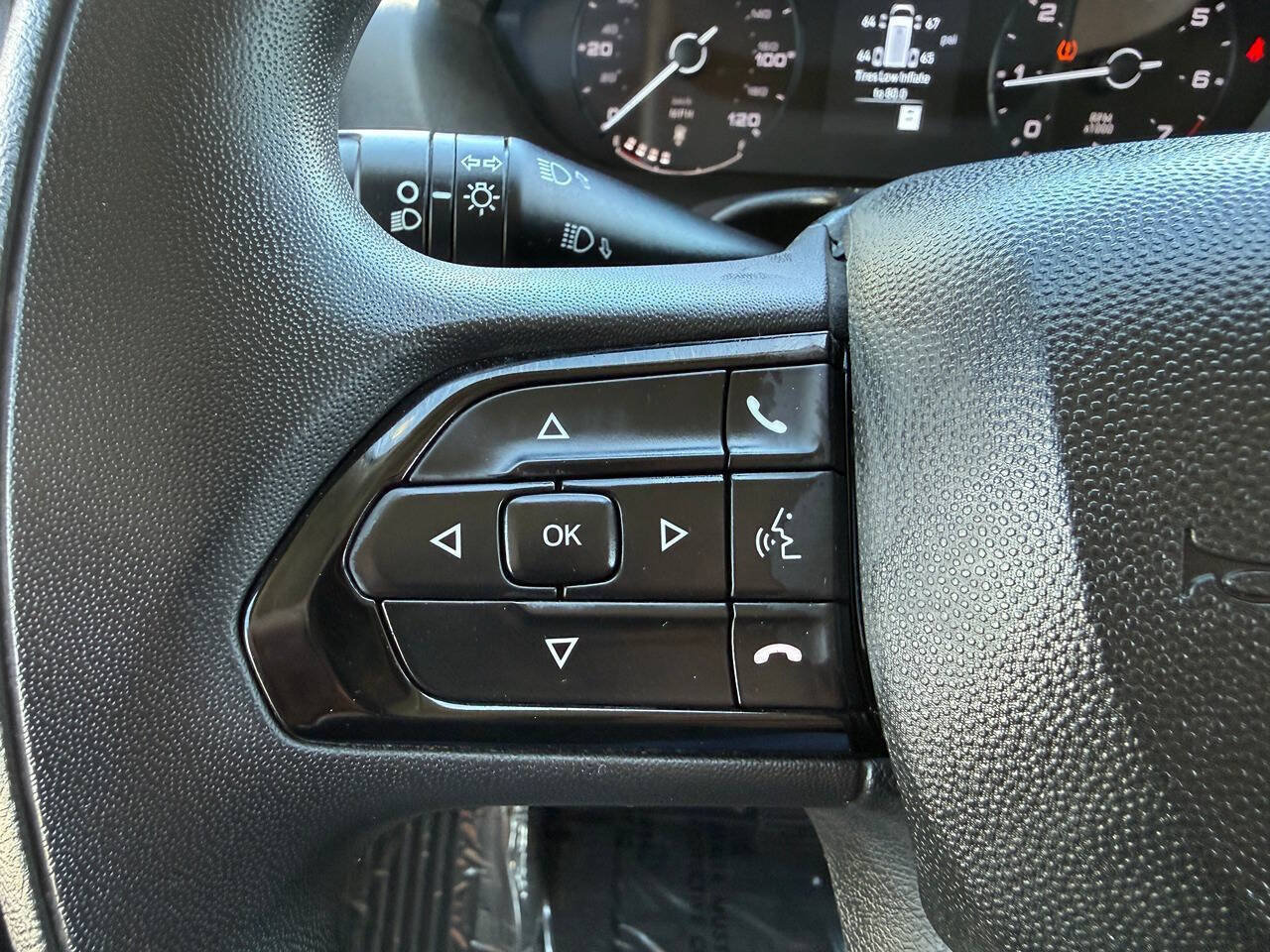 Used 2025 RAM ProMaster 2500 FWD image 29