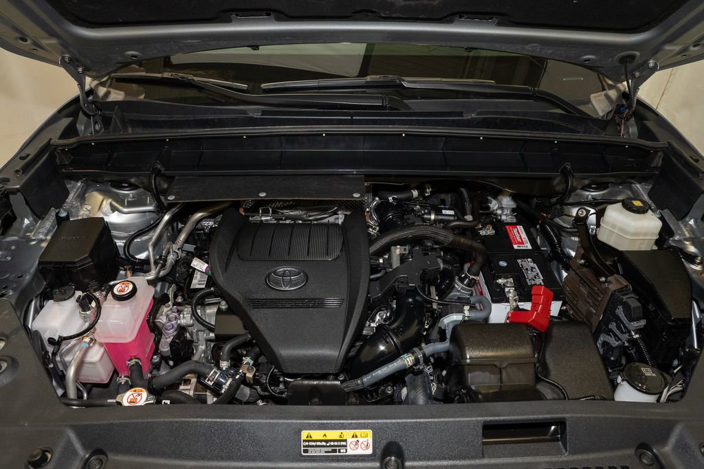 Used 2024 Toyota Highlander XLE image 22