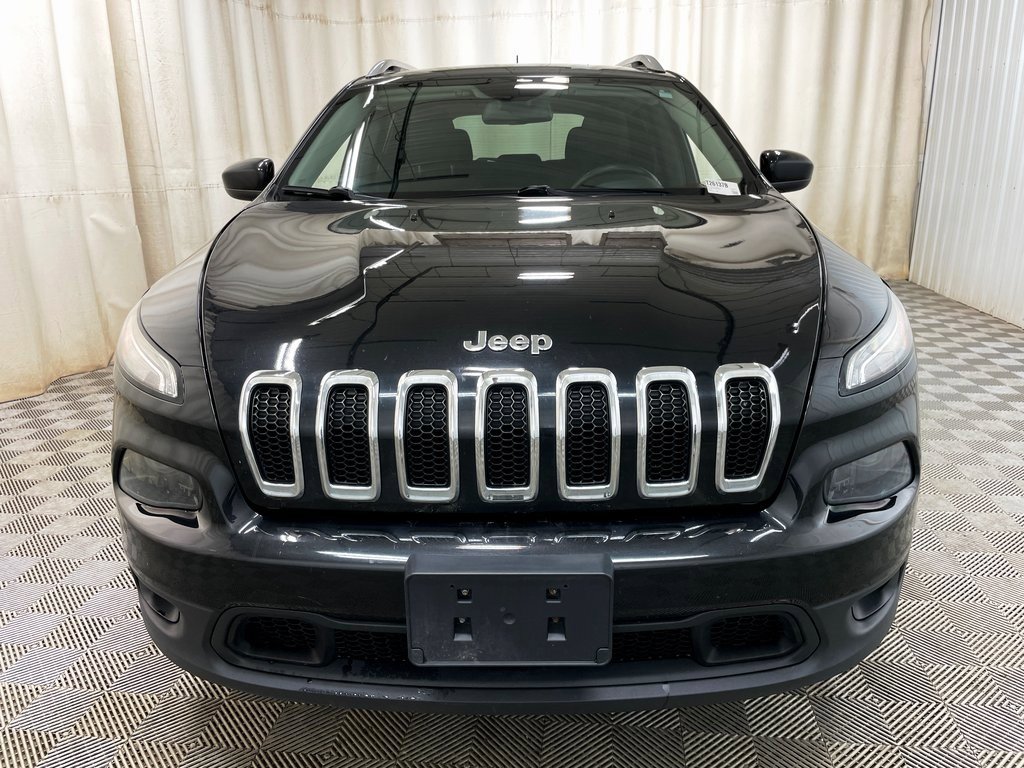 Used 2015 Jeep Cherokee Latitude w/ Cold Weather Group image 8