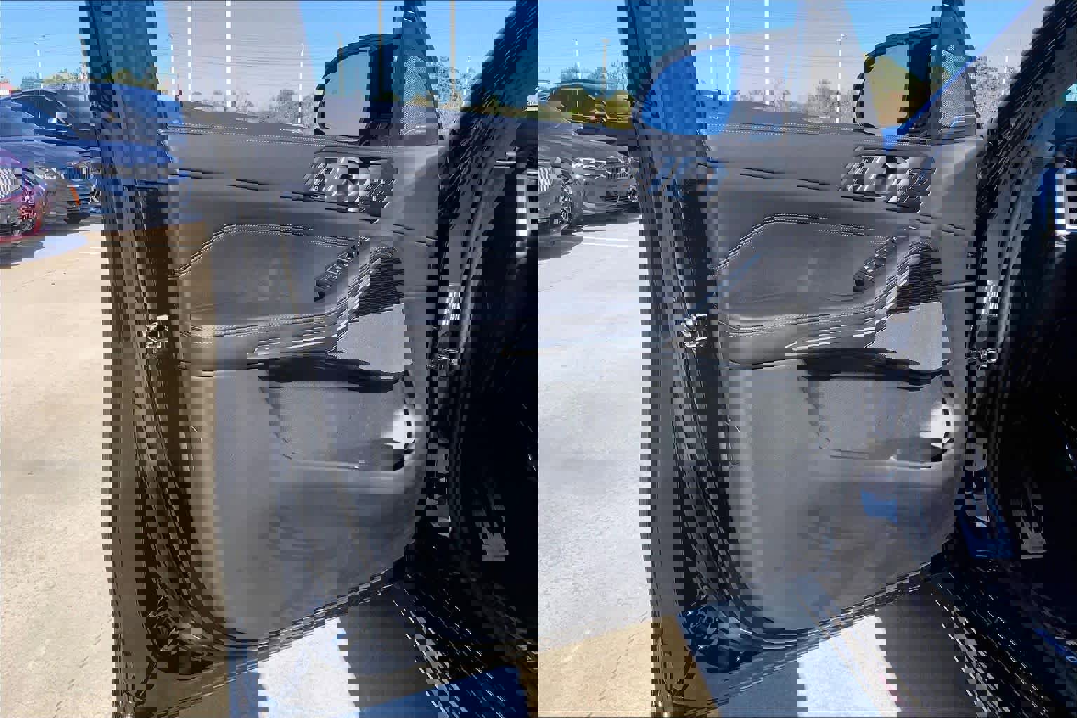 Certified 2025 BMW X5 M60i w/ Executive Package image 25