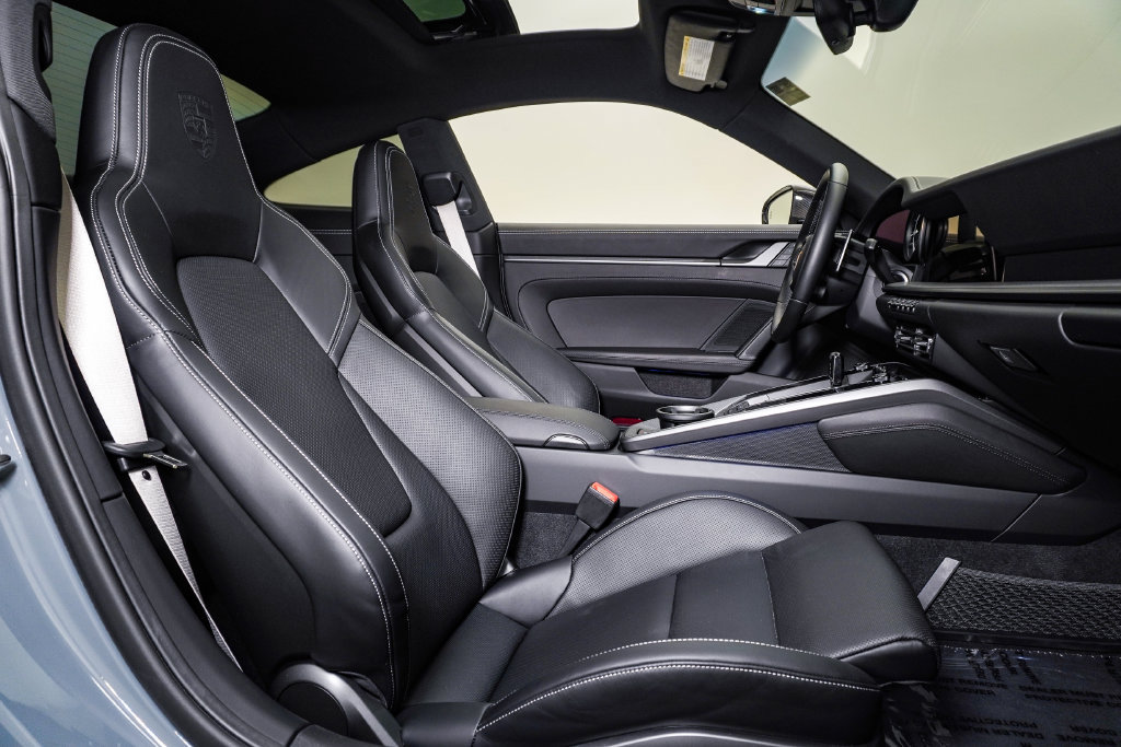 Certified 2024 Porsche 911 Carrera RWD image 16