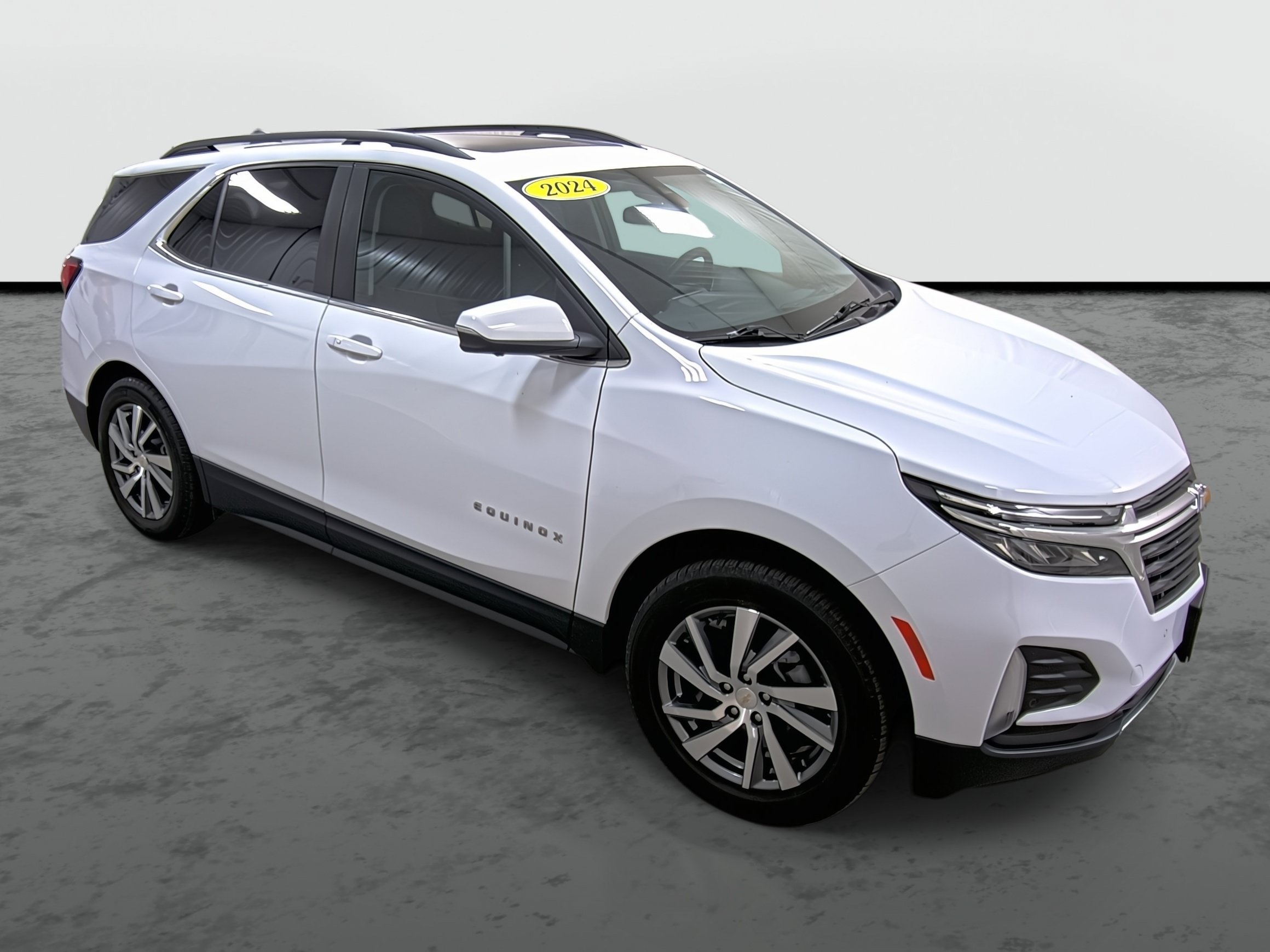 Used 2024 Chevrolet Equinox LT AWD/4WD image 5