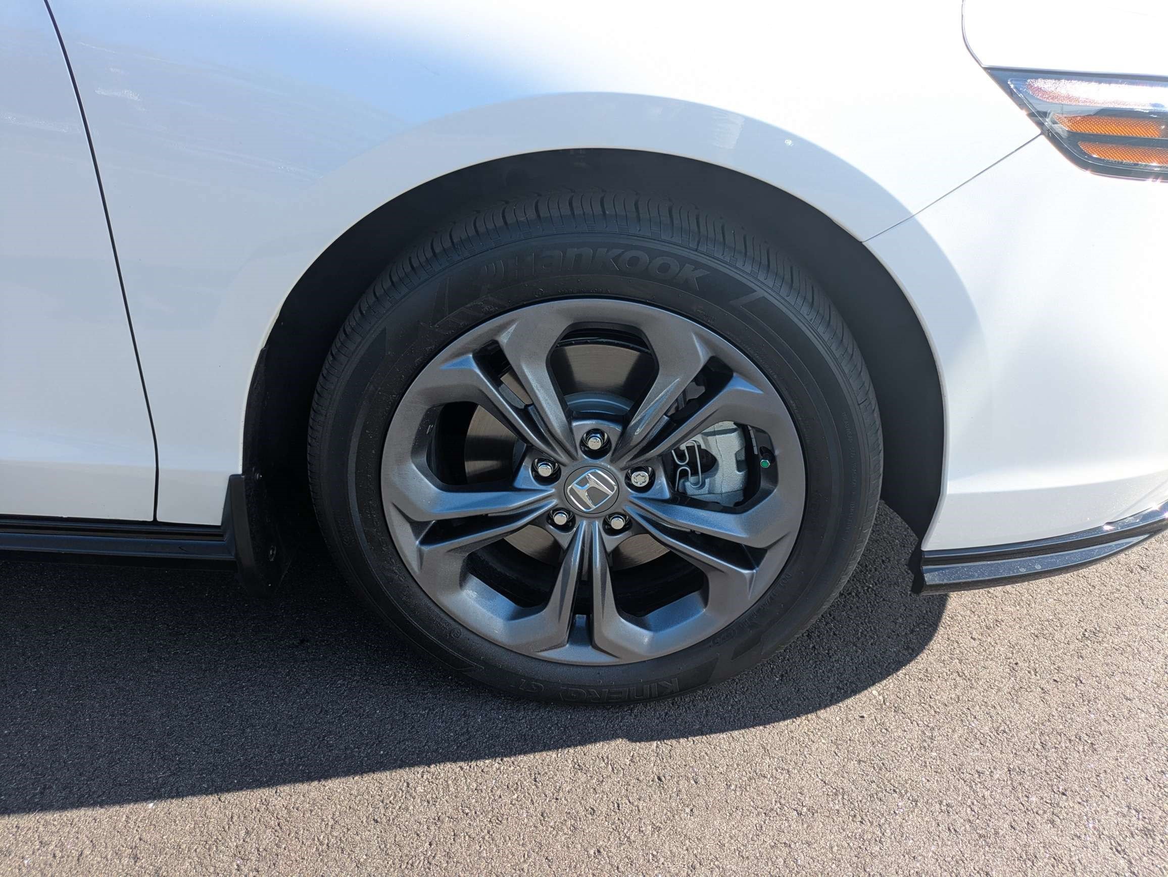 Certified 2025 Honda Accord EX-L image 17