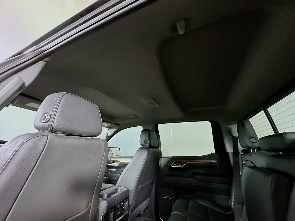 Used 2023 GMC Sierra 1500 Denali w/ Denali Reserve Package image 13