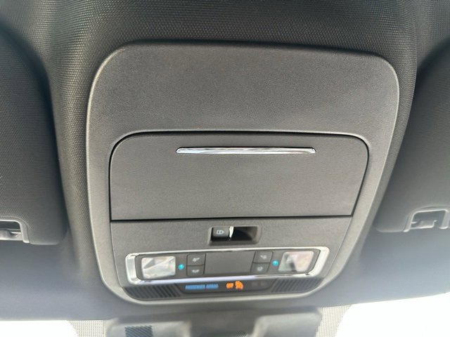 Used 2022 Ford F150 Lariat w/ Equipment Group 502A High image 31