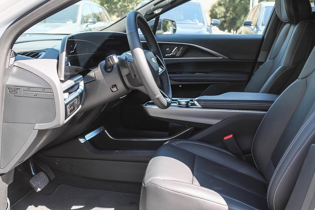 New 2025 Cadillac Lyriq Sport image 20