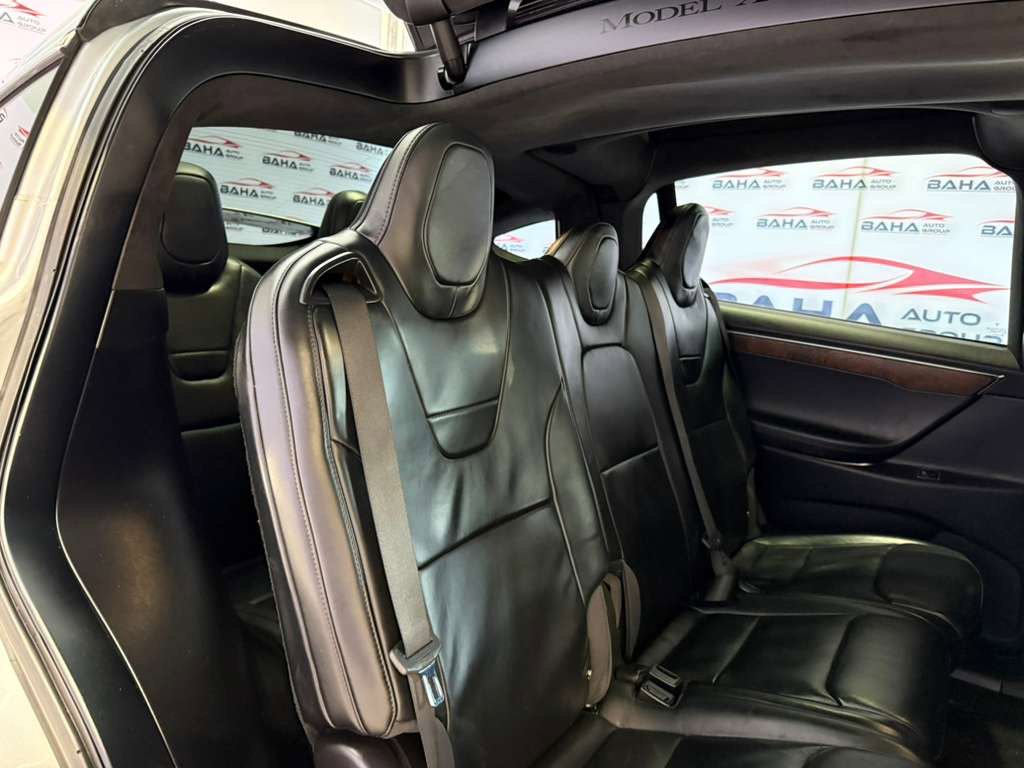 Used 2017 Tesla Model X 100D image 51
