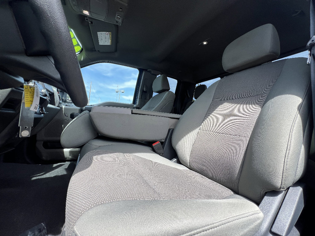 Used 2022 Ford F350 XL w/ STX Appearance Package AWD/4WD image 28