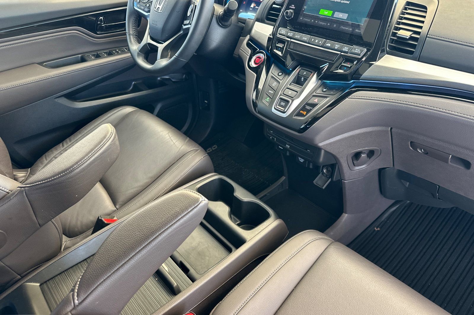 Certified 2024 Honda Odyssey Touring image 17