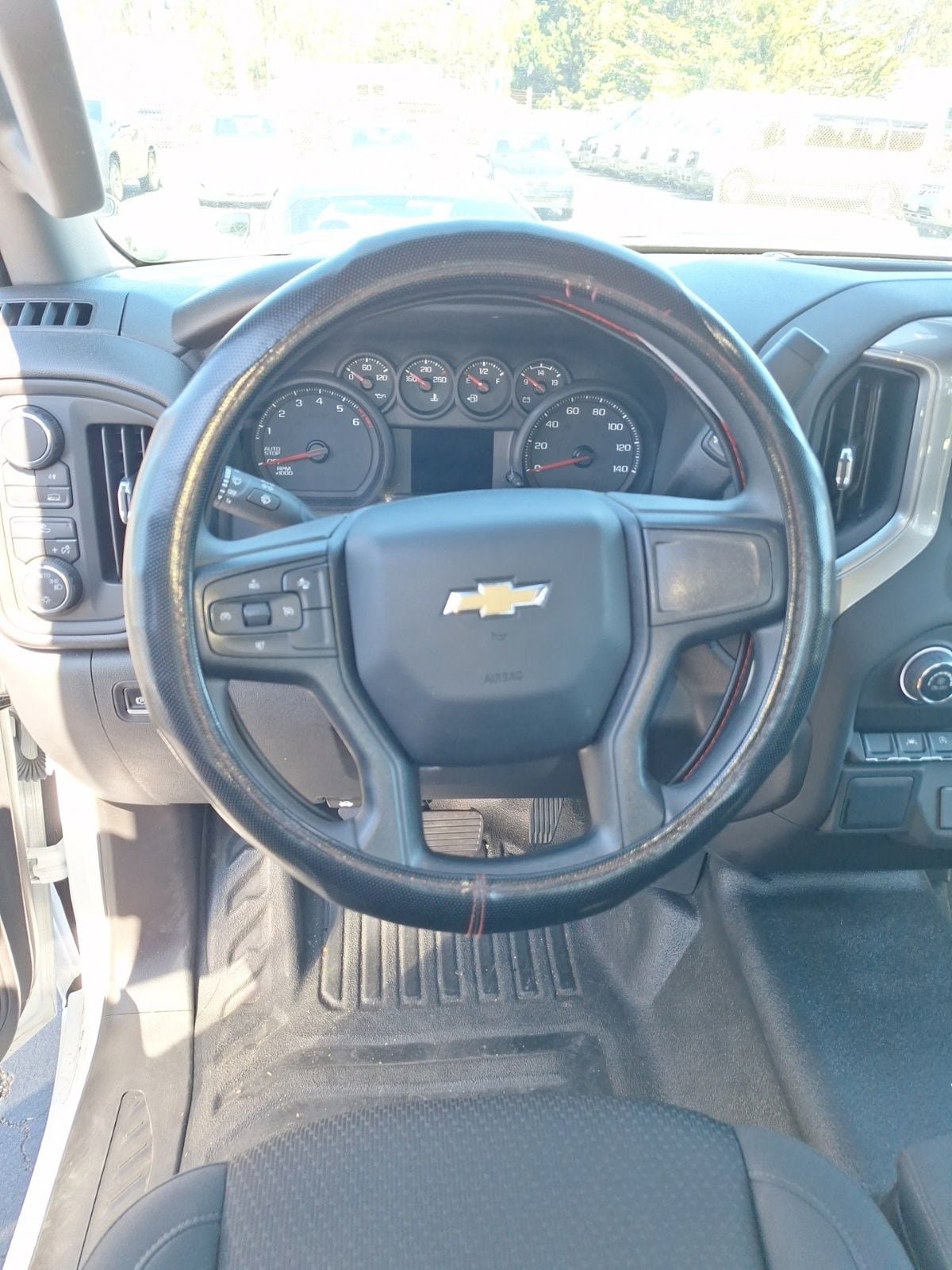 Used 2025 Chevrolet Silverado 1500 W/T w/ Trailering Package AWD/4WD image 13