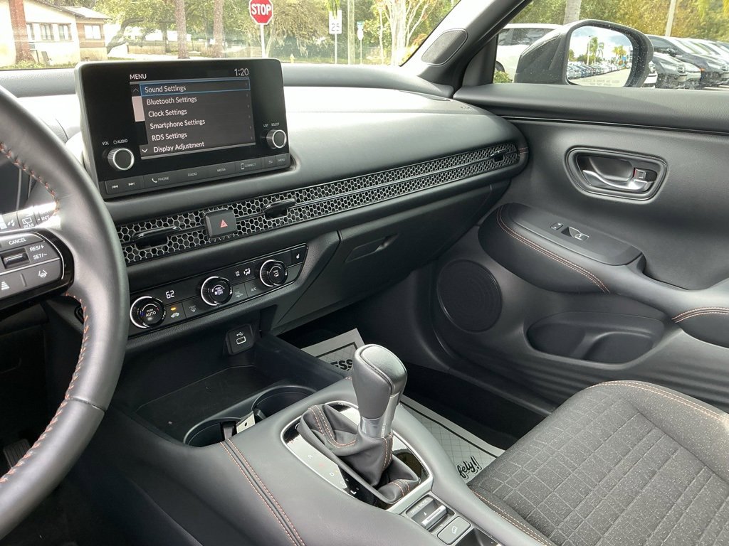 Used 2023 Honda HR-V Sport image 32