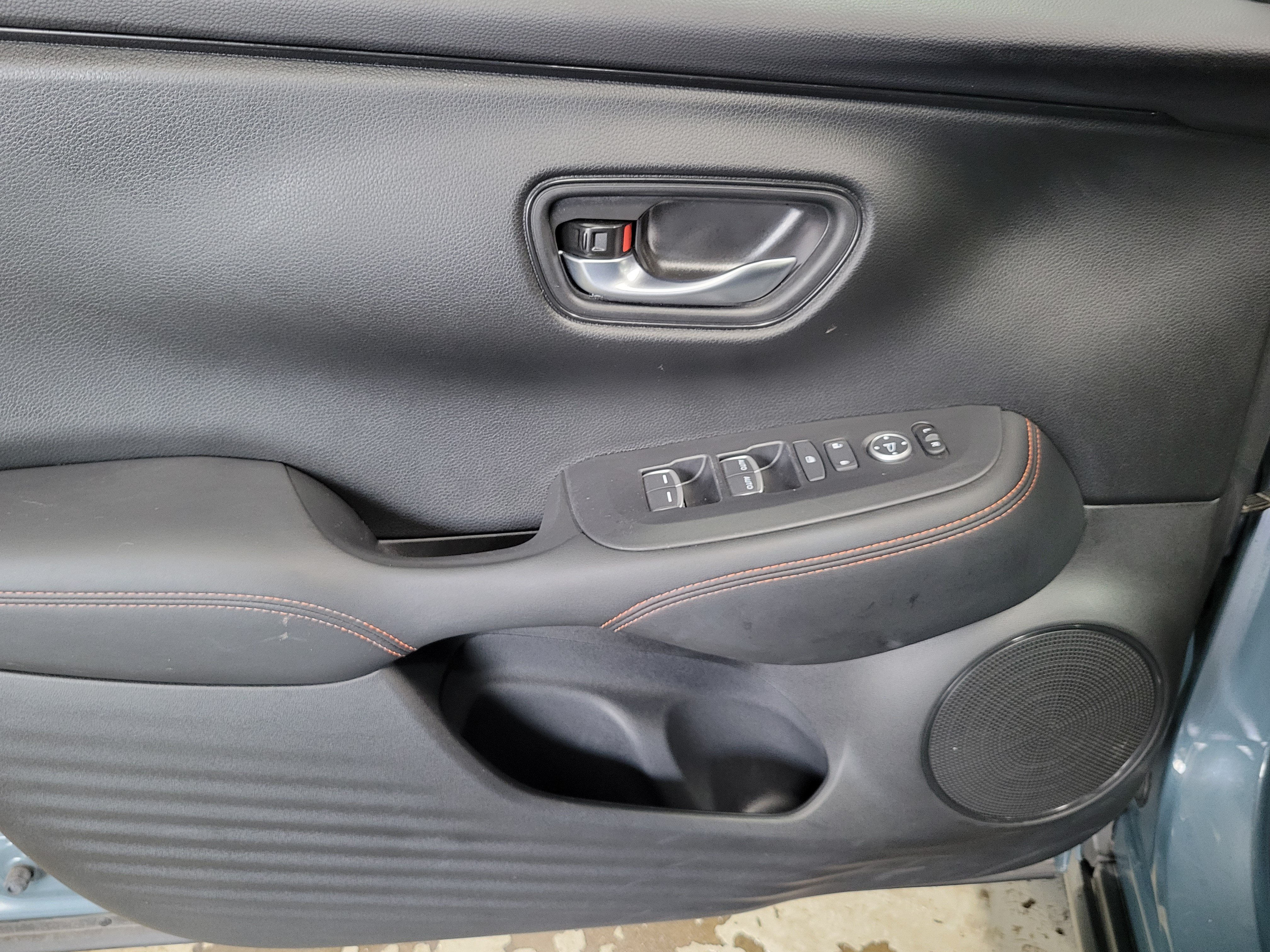 Used 2024 Honda HR-V Sport image 19