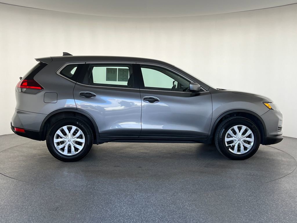 Used 2018 Nissan Rogue S image 8
