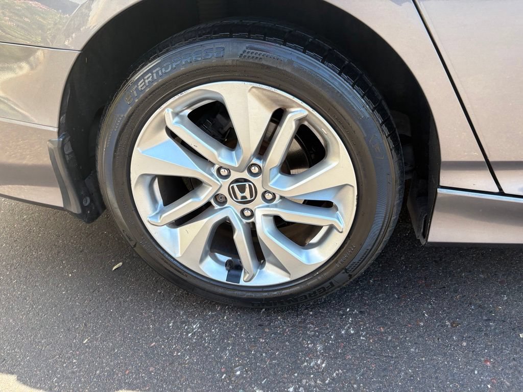 Used 2019 Honda Accord LX image 5