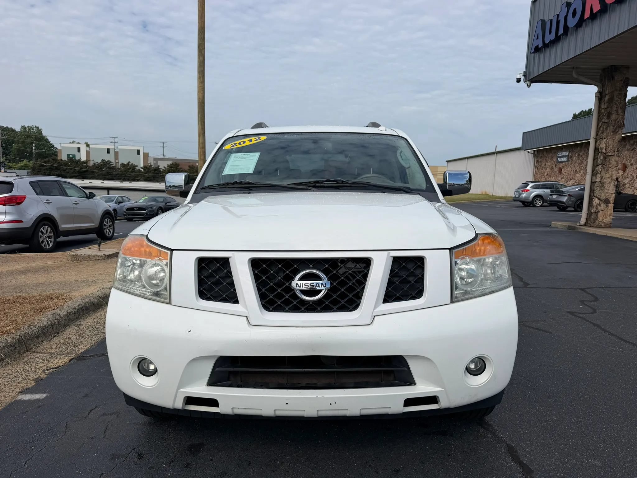 Used 2012 Nissan Armada SV AWD/4WD image 2