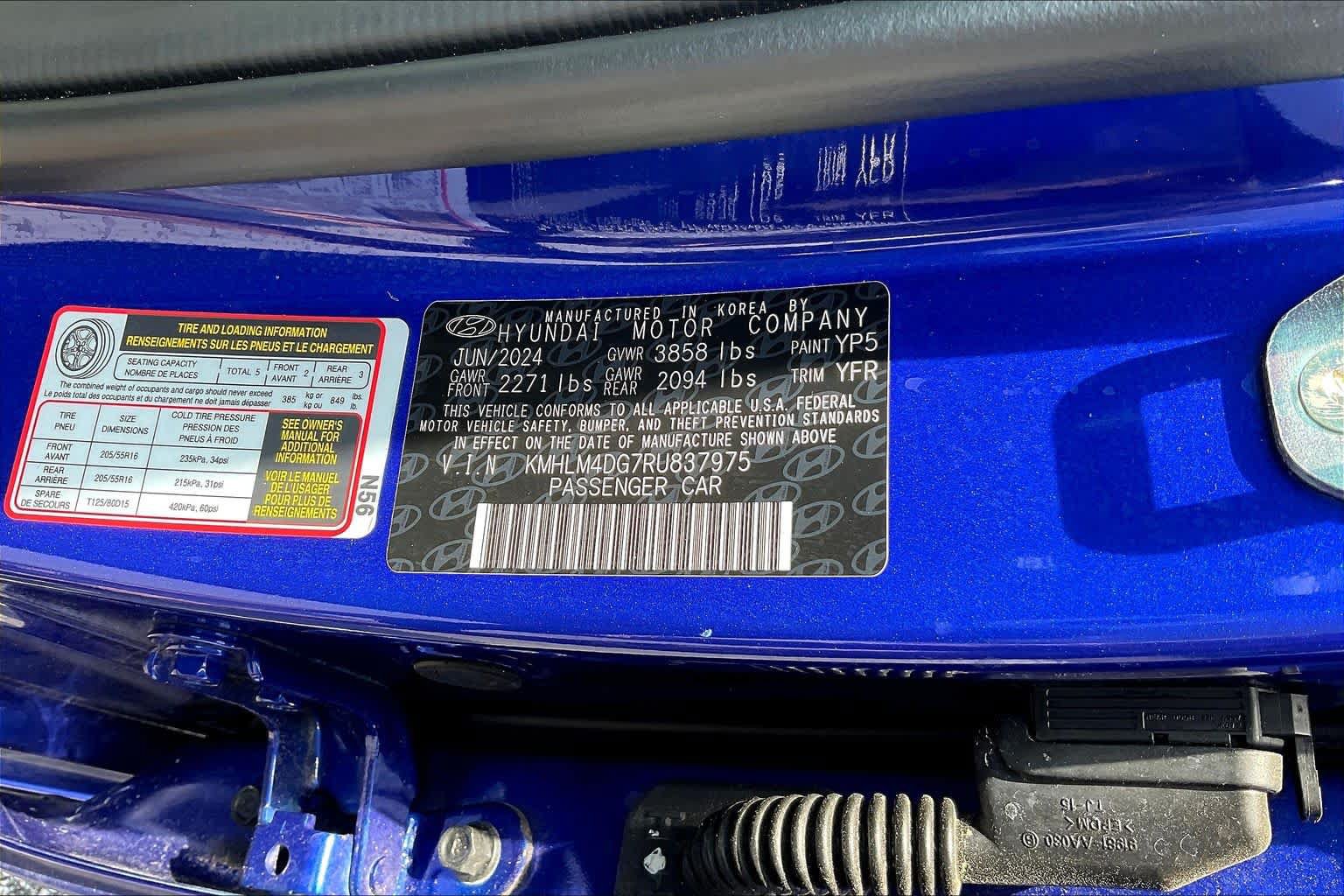 Used 2024 Hyundai Elantra SEL FWD image 32