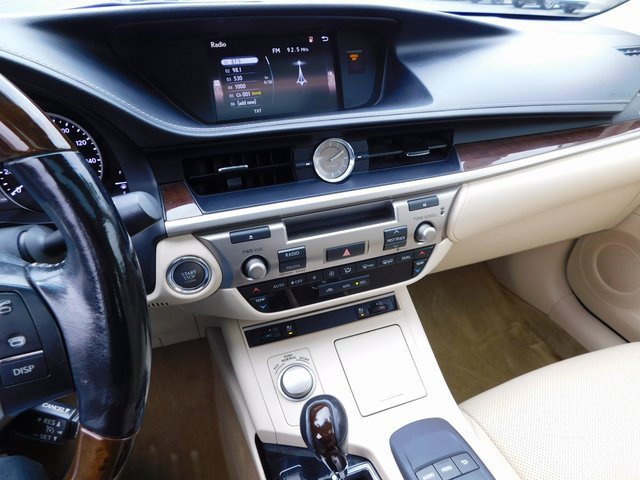 Used 2015 Lexus ES 350 image 34